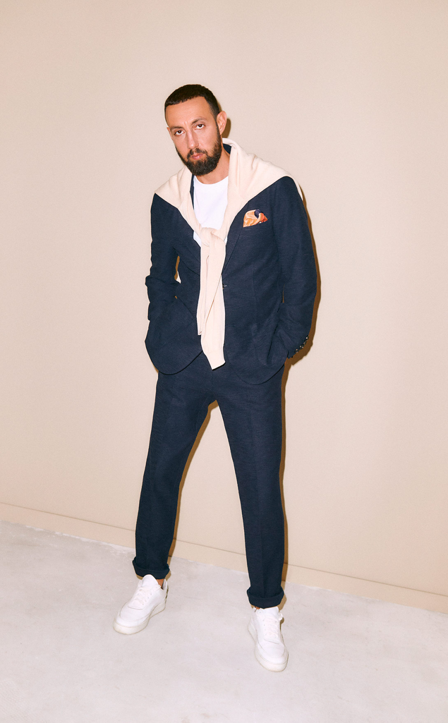Look 002