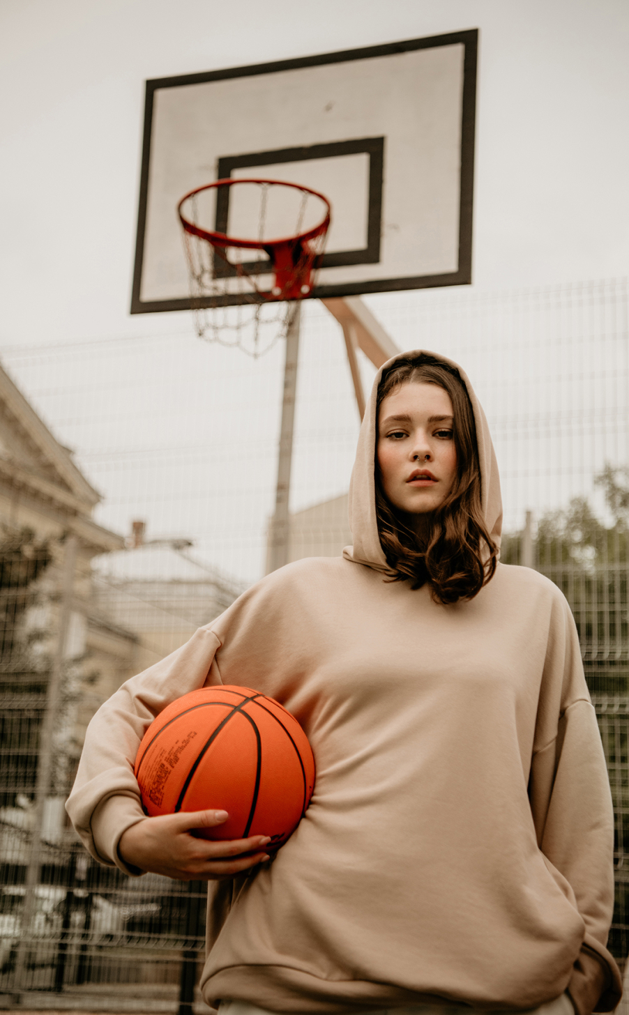LOOK 24