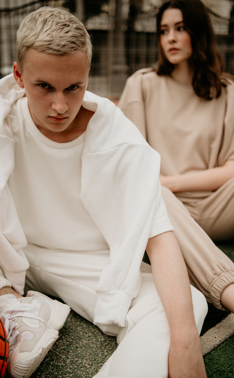LOOK 25