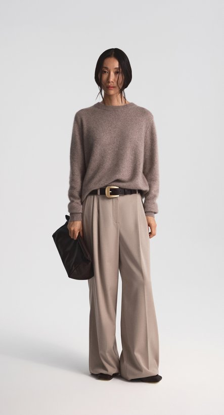 Пуловер с круглым вырезом