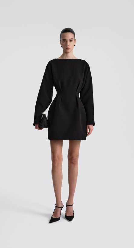 Платье мини с защипами по талии 