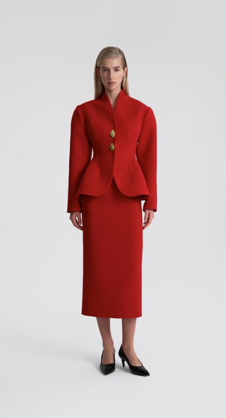 Костюм: жакет приталенный и юбка миди