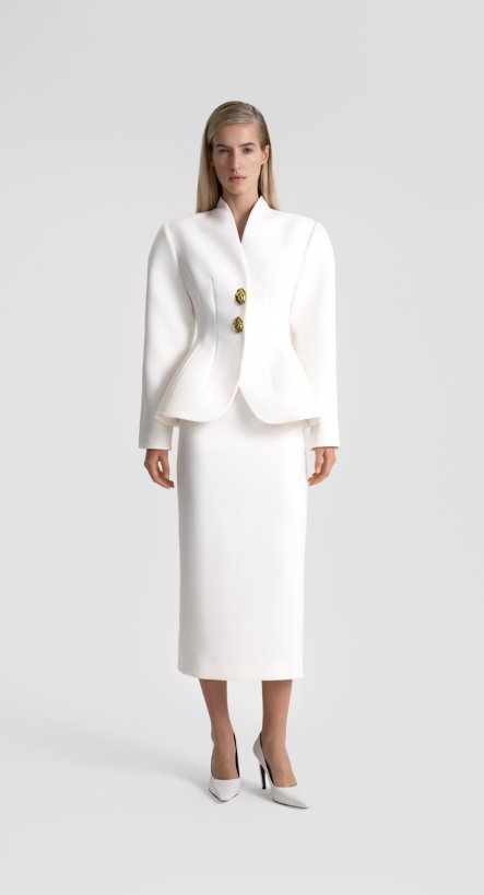 Костюм: жакет приталенный и юбка миди