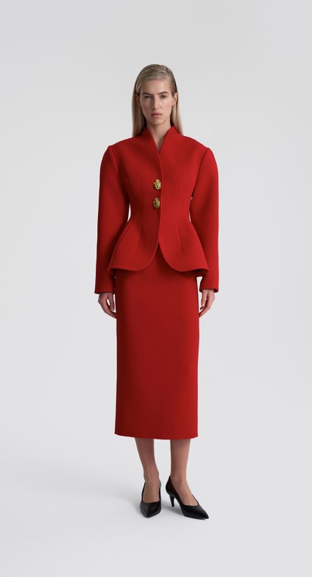 Костюм: жакет приталенный и юбка миди