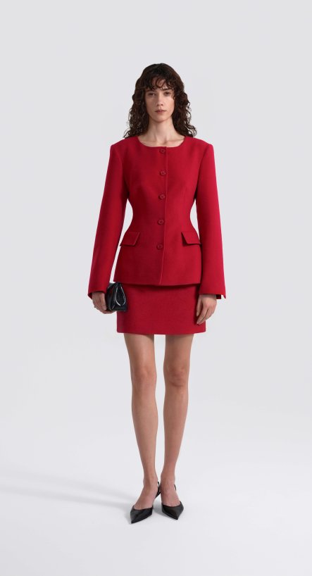 Костюм: жакет приталенный и юбка мини