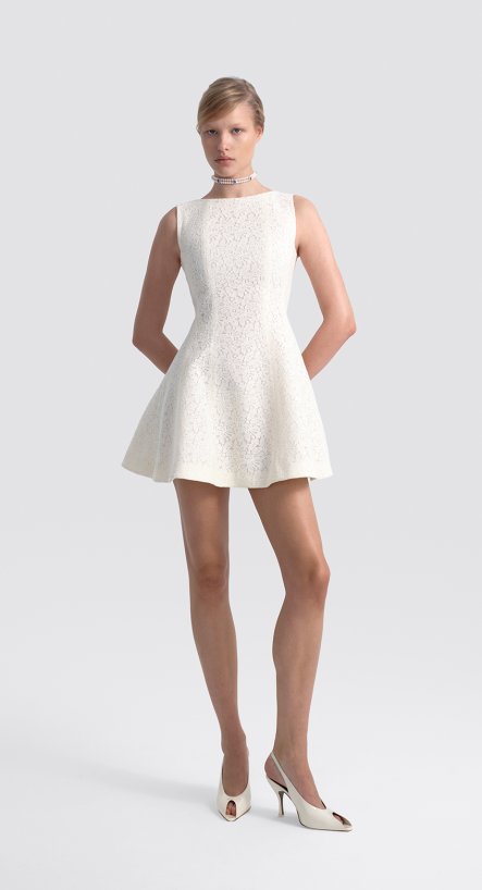 Платье мини из кружева